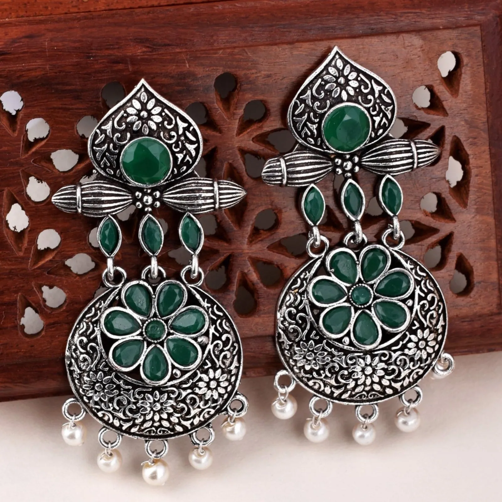 Aparajita Dangler Earring