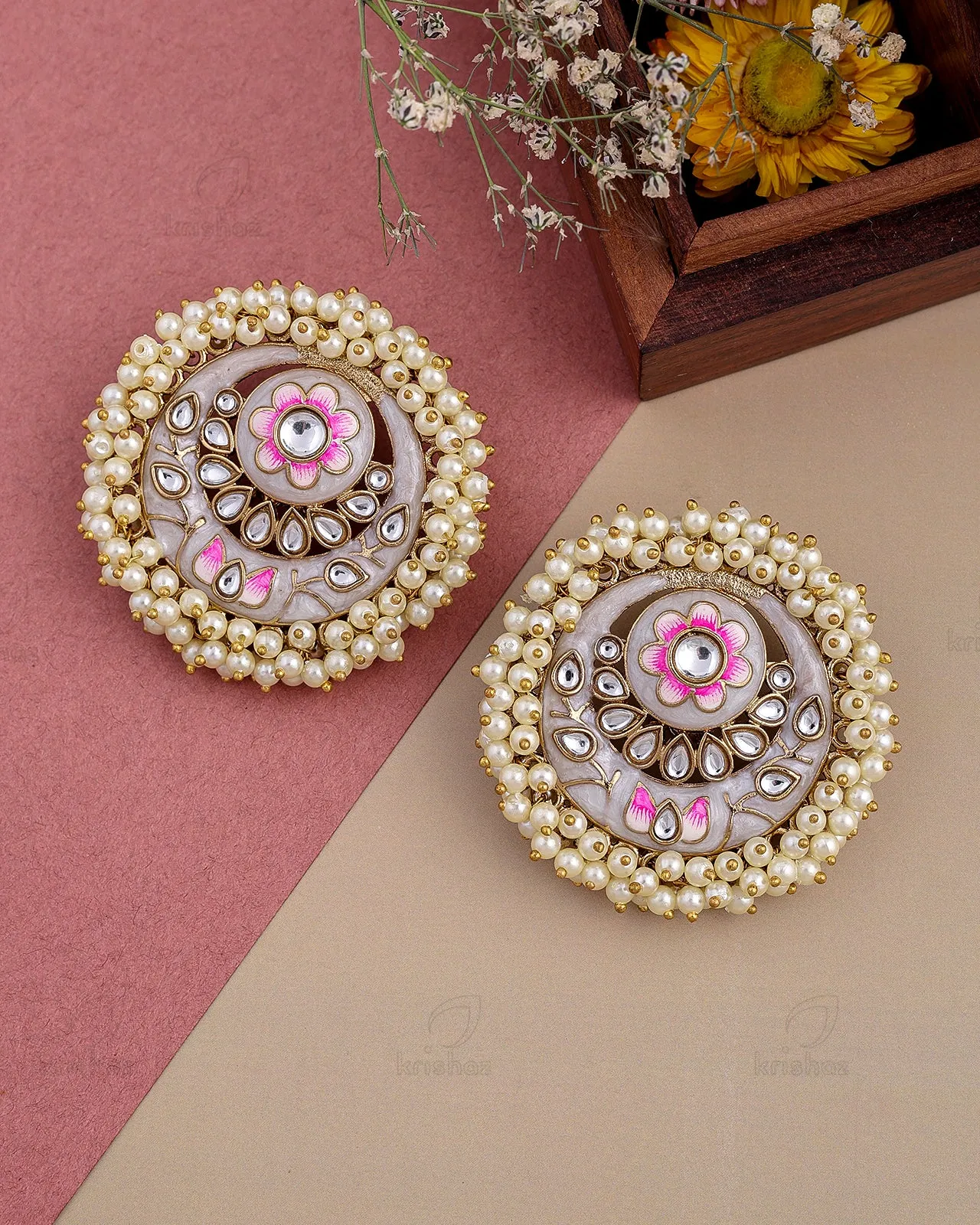 Gulaab Kundan Stud Earrings - RANG