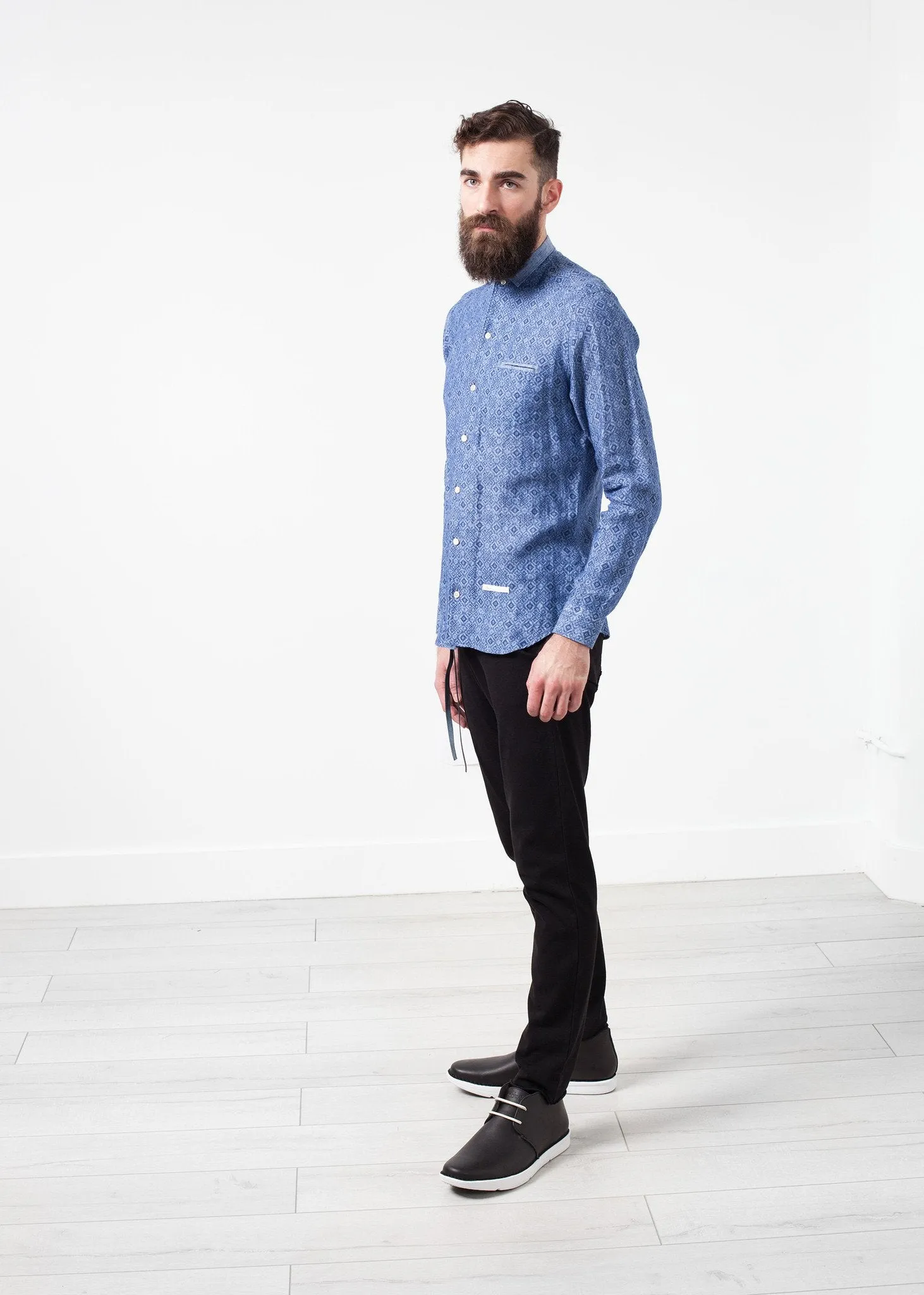 Linen Button Up in Blue Diamond