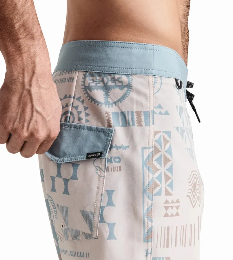 Passage Boardshorts 17"