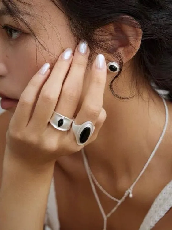 Pure Silver Black Hole Ring-Black Onyx/White Chalcedony